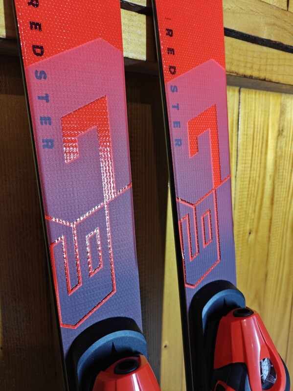 LYŽE ATOMIC REDSTER G9 REVOSHOCK JR FIS 131CM --MODEL 2024--